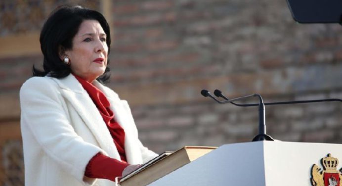  Presidenta de Georgia pide nuevas elecciones