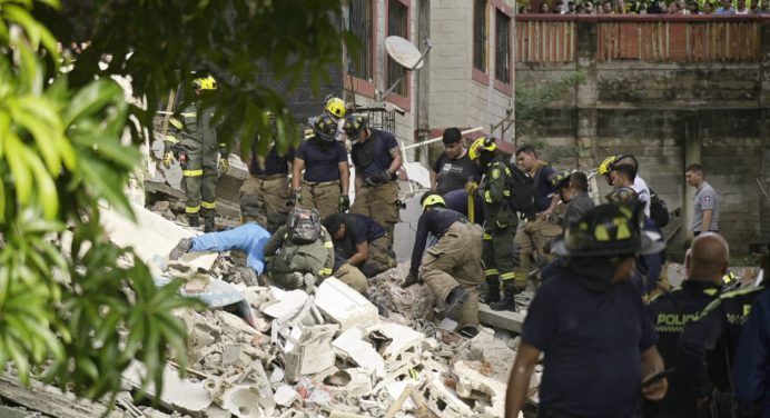 Se desplomó edificio en Barranquilla