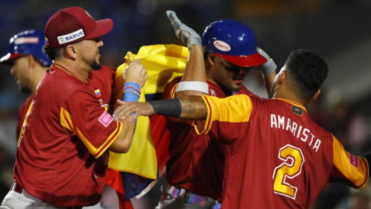 Venezuela se impuso ante México en el primer encuentro del torneo Premier 12