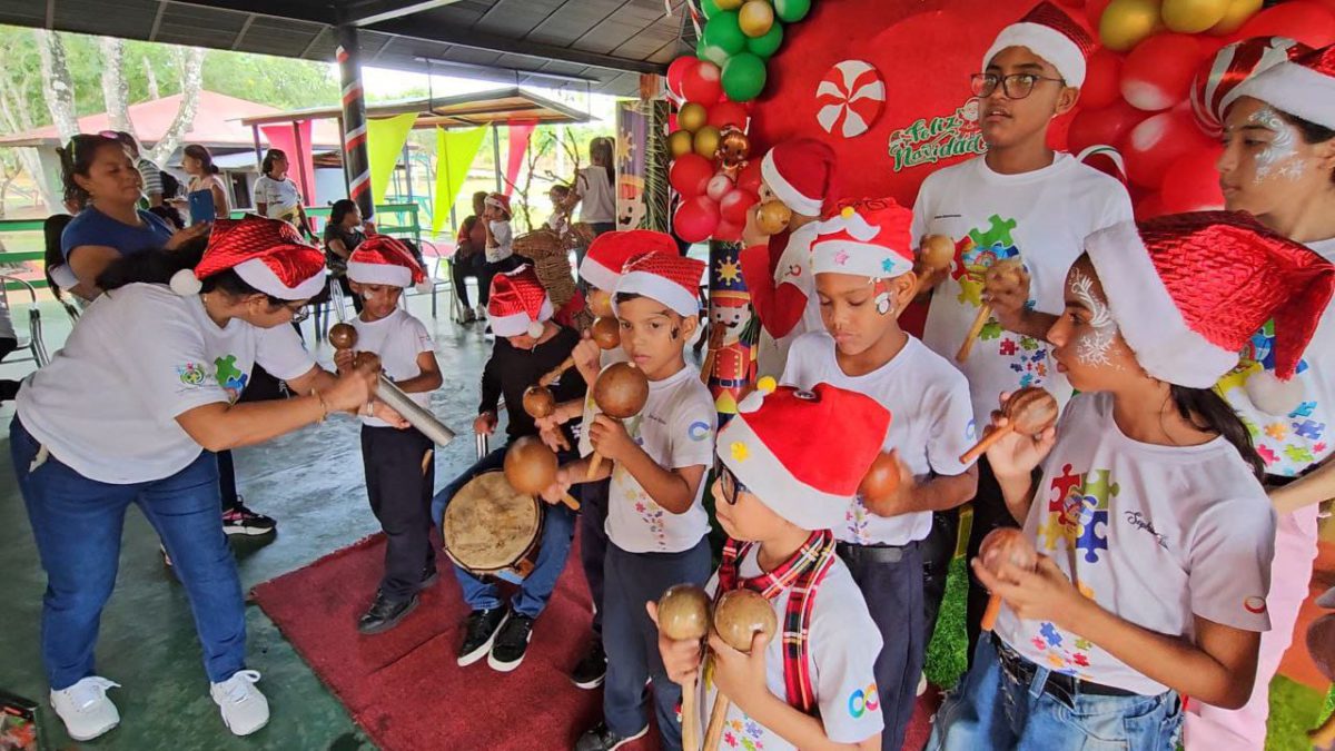 105 ninos del programa de estimulacion sensorial celebran navidad en la guaricha laverdaddemonagas.com ninos2