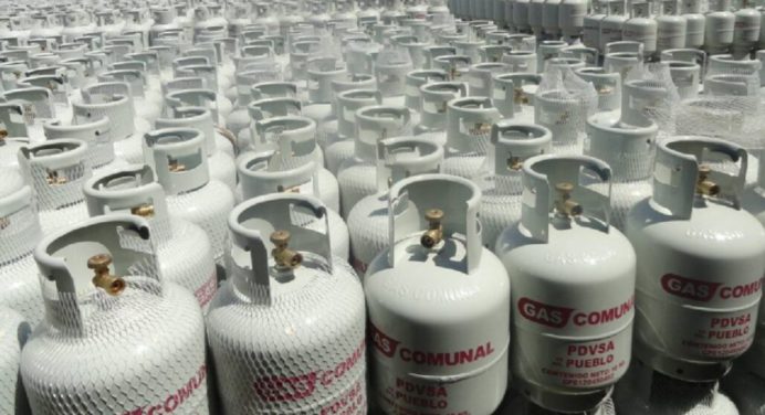 Buque de gas doméstico llega a Margarita para abastecer durante las fiestas decembrinas