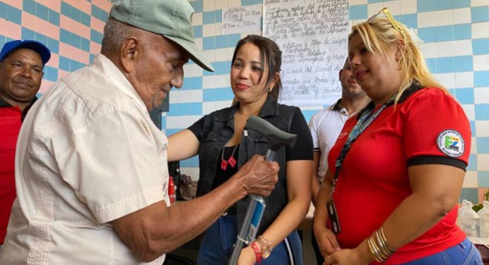 En Zamora personas con discapacidad reciben ayudas y medicamentos