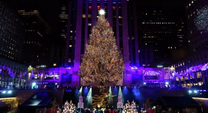 Encienden las luces del árbol de Navidad del Centro Rockefeller de Nueva York (+VIDEO)