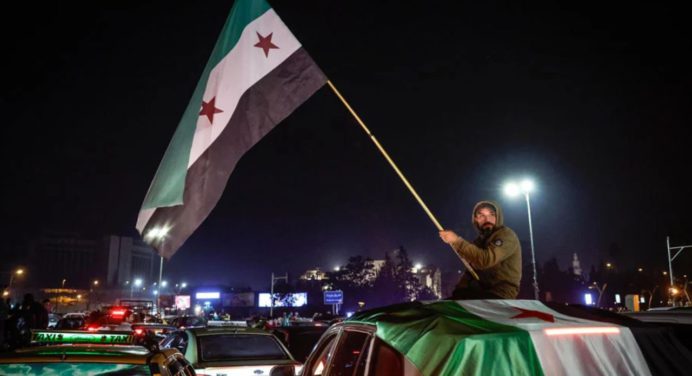 Gobierno de transición en Siria «congelará la Constitución y el Parlamento» por tres meses