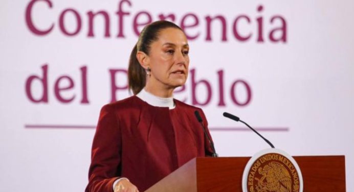 La presidenta de México aumentará un 12 % el salario mínimo para 2025