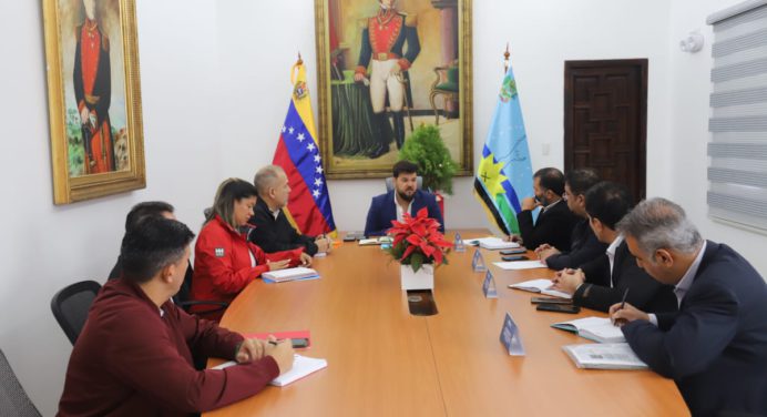 Luna recibe comitiva del Fondo de Cooperación y Bienestar de organización agrícola de Irán
