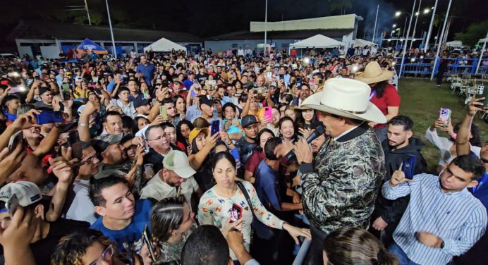 Maturín disfrutó por su cumpleaños un exitoso Amanecer Llanero en el Chucho Palacios