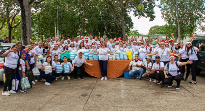 Movimiento cristiano Ponle Corazón lleva más de mil platos navideños al Núñez Tovar