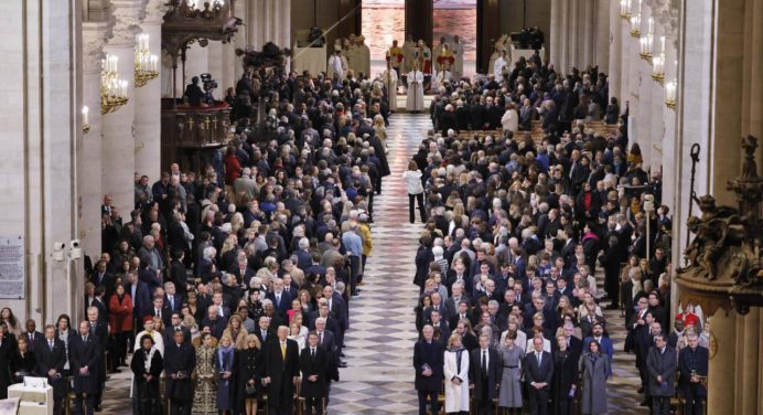 Reabierta oficialmente la catedral de Notre Dame en Francia