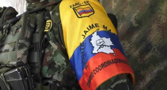 14 disidentes de las Farc se entregaron en medio de enfrentamientos con el ELN en Catatumbo