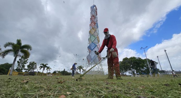 Alcaldía de Maturín da inicio al plan de desmalezamiento parroquial en La Cruz