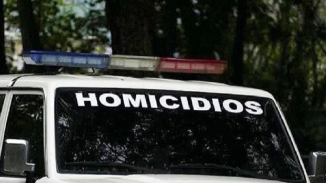 Asesinan a hombre de un hachazo en la cabeza por celos