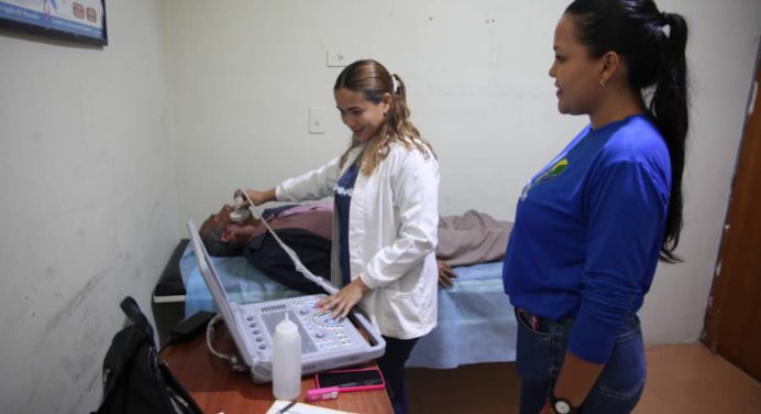 Atienden a 100 abuelos de Maturín en la primera jornada «Más Años, Más Amor»