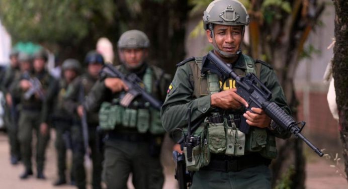 Colombia intensifica la ofensiva contra el ELN ante crisis en Catatumbo