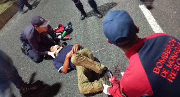 ¡De milagro! Hombre resultó herido al intentar cruzar la avenida Alirio Ugarte Pelayo