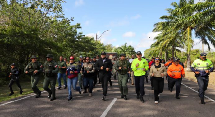 Dispositivo Escudo Bolivariano 2025 abordó con marcha trote la Brigada Caribe 32