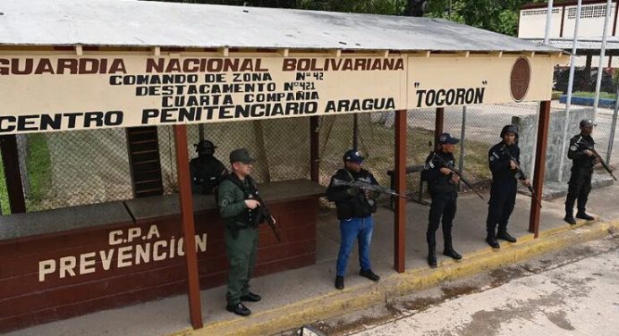 Excarcelan a 110 detenidos en los centros de Tocuyito y Tocorón