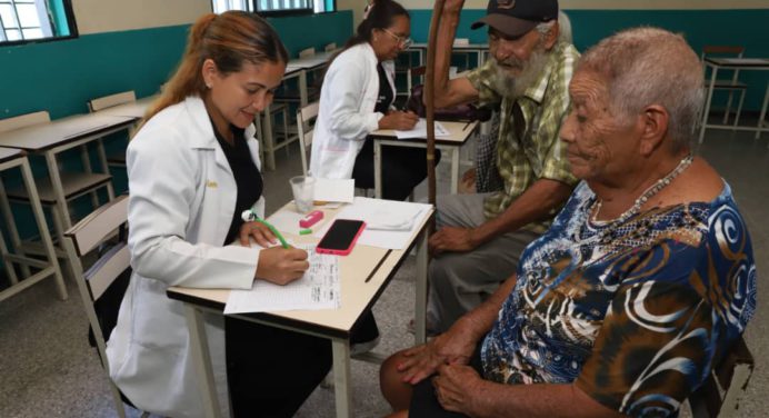 Gobernación de Monagas lleva alegría a más de 100 adultos mayores en La Pica