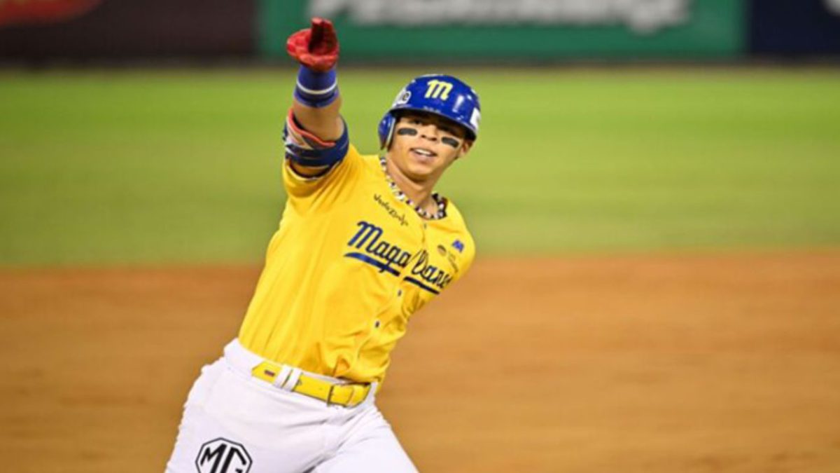 Magallanes dejó en el campo a Zulia y aún lucha por un cupo a la final 