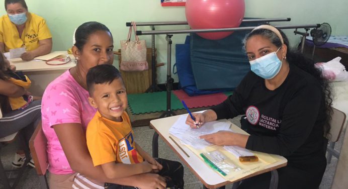 «Por amor a tí» comenzó actividades en el sector Viento Colao