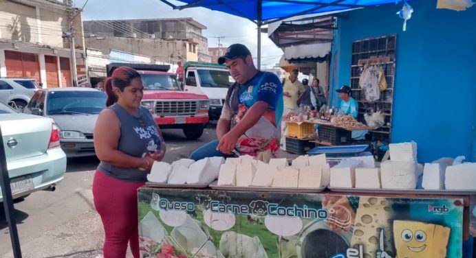 Precio del cartón de huevos subió mientras el kilo de queso bajó