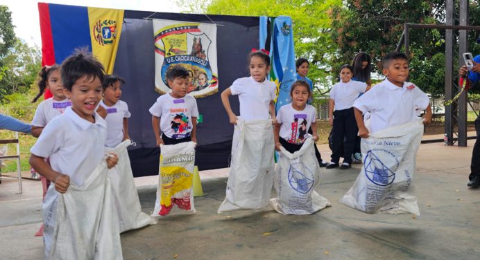 U.E. Cacica Anasoli recibió programa «Imderma va a la escuela»