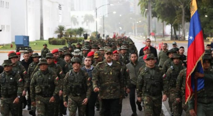 Venezuela comienza la operación militar «Relámpago del Catatumbo» en la frontera con Colombia