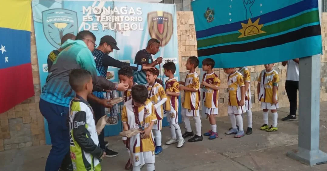 afem da inicio a liga premium y platinum kids 2025 laverdaddemonagas.com afem3