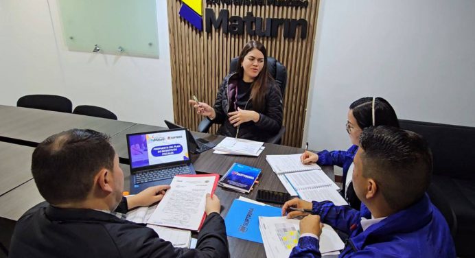 Alcaldesa Ana Fuentes anunció 14 incentivos fiscales y regularización de vallas