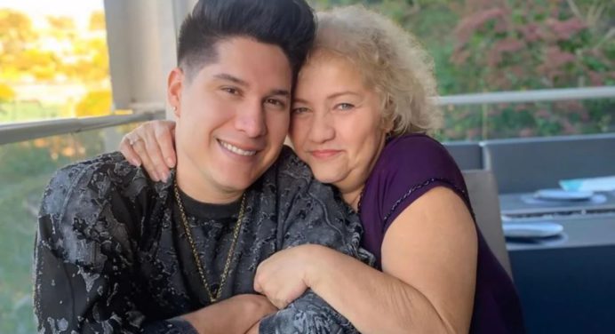 Chyno Miranda se reconcilia con su madre