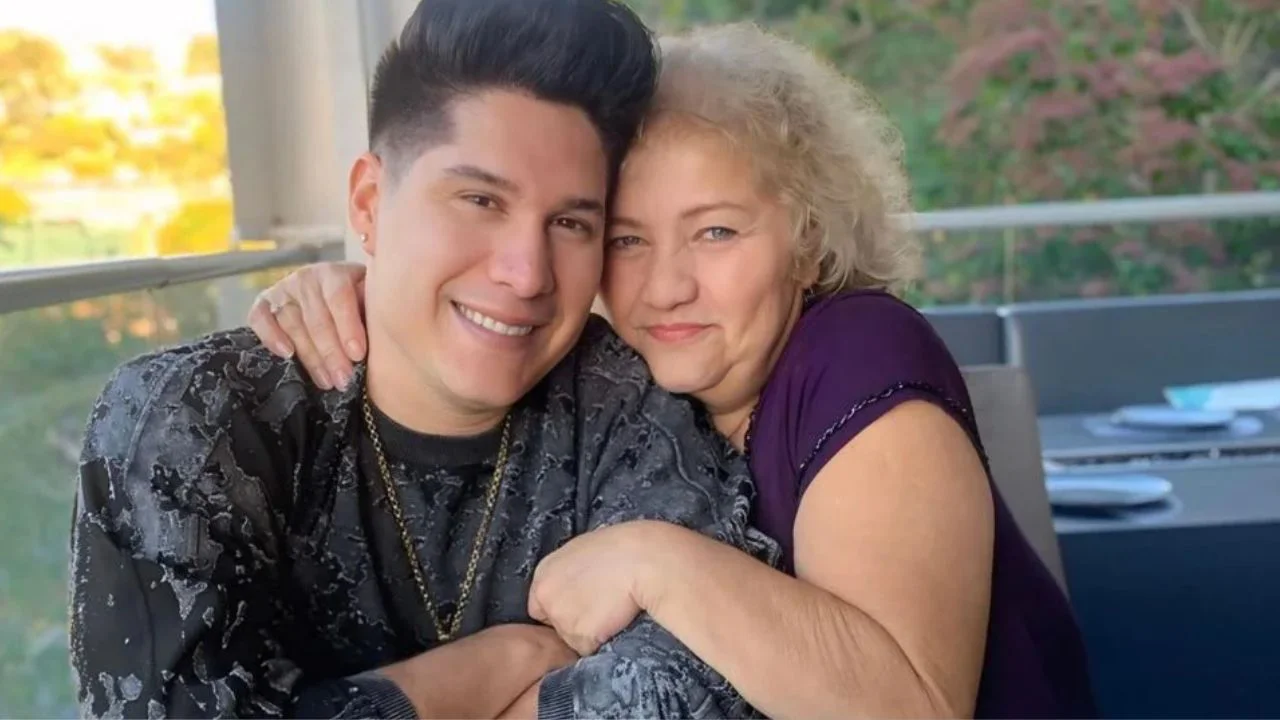 Chyno Miranda se reconcilia con su madre