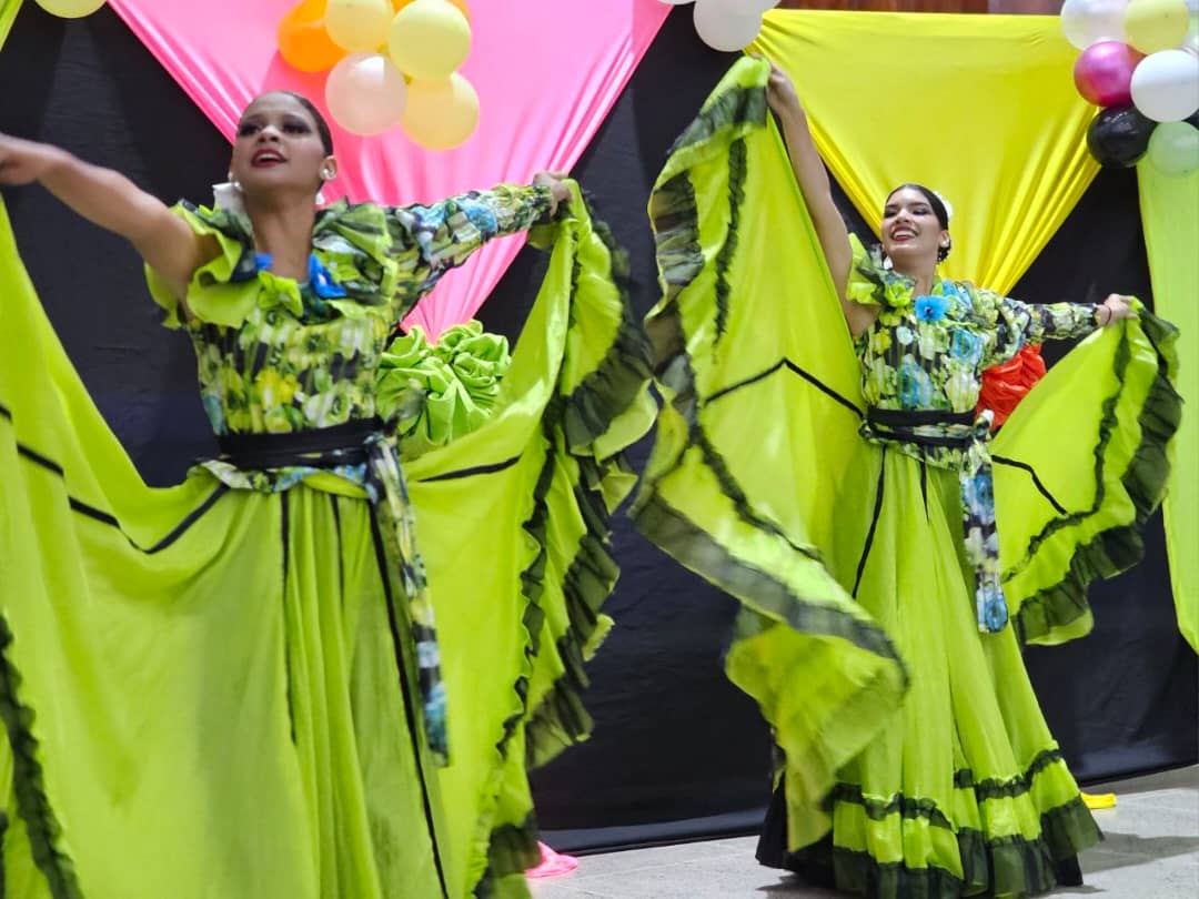 Clsem entrega Orden Mateo Manaure a hacedores del Carnaval de Maturín 5 clsem entrega orden mateo manaure a hacedores del carnaval de maturin laverdaddemonagas.com danzas5