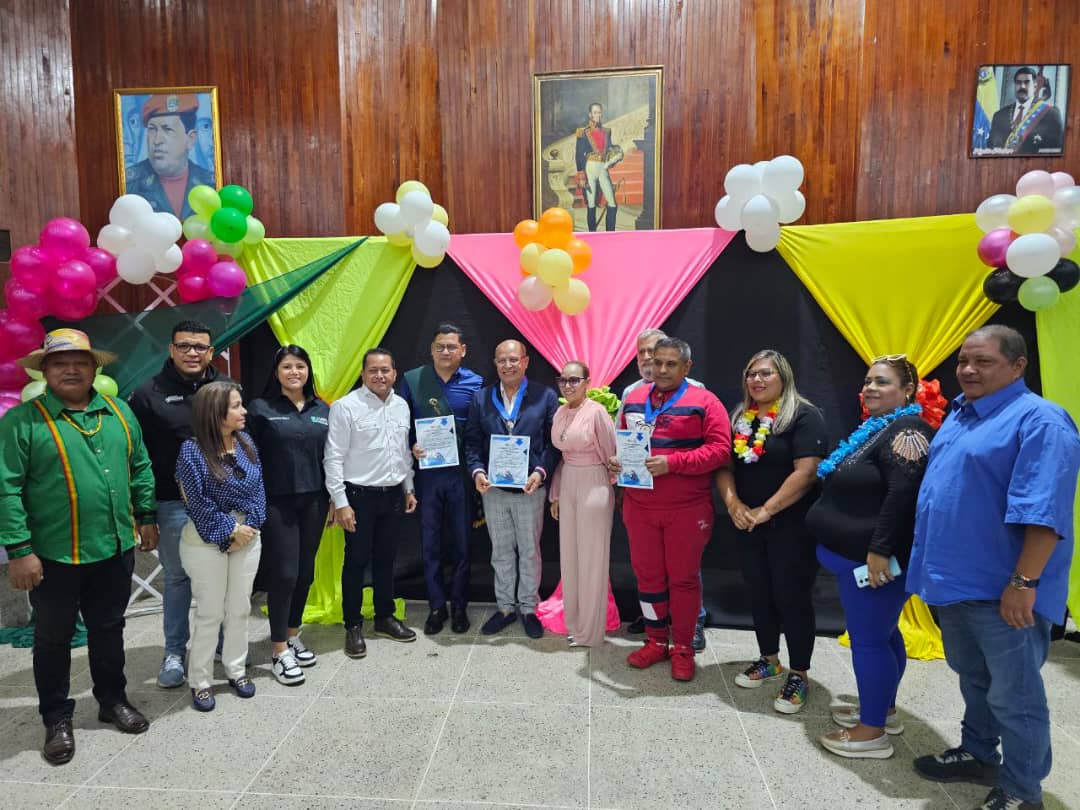 Clsem entrega Orden Mateo Manaure a hacedores del Carnaval de Maturín 2 clsem entrega orden mateo manaure a hacedores del carnaval de maturin laverdaddemonagas.com homenajeados2