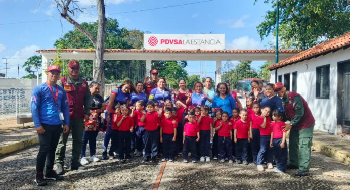 Corpoturismo y Fundación Niño Simón pasearon a 35 infantes en el City Tour
