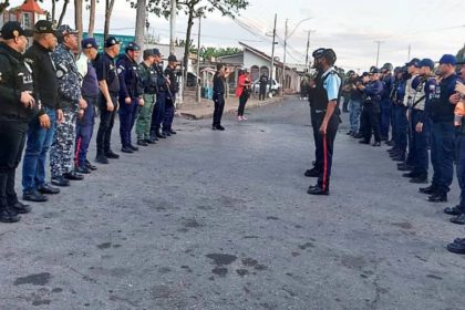 policía
