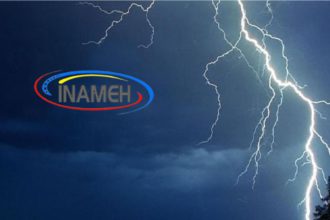 lluvias y descargas eléctricas