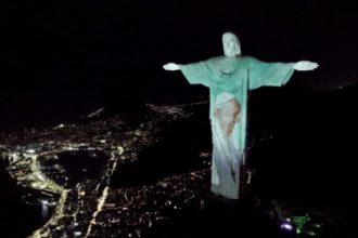 el cristo redentor de rio de janeiro envia un mensaje de fuerza al papa francisco laverdaddemonagas.com la verdad de monagas 2025 02 28t152122.397