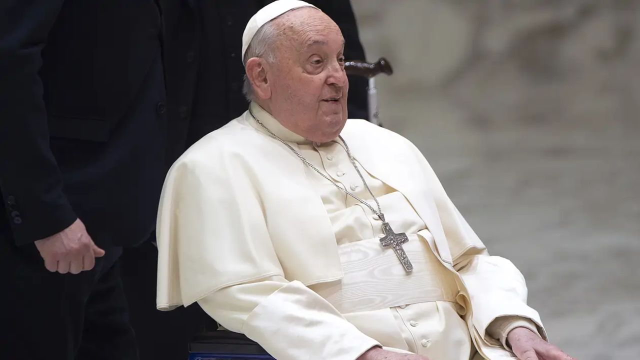 El Papa se ausenta