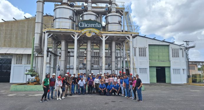 Estudiantes de la Ludovico Silva visitaron Planta La Giralda en Cedeño
