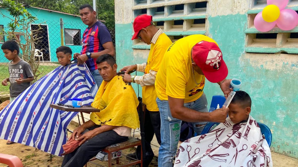 Habitantes de Los Barrancos reciben jornada médico -asistencial en Sotillo 2 habitantes de los barrancos reciben jornada medico asistencial en sotillo laverdaddemonagas.com sotilloo2