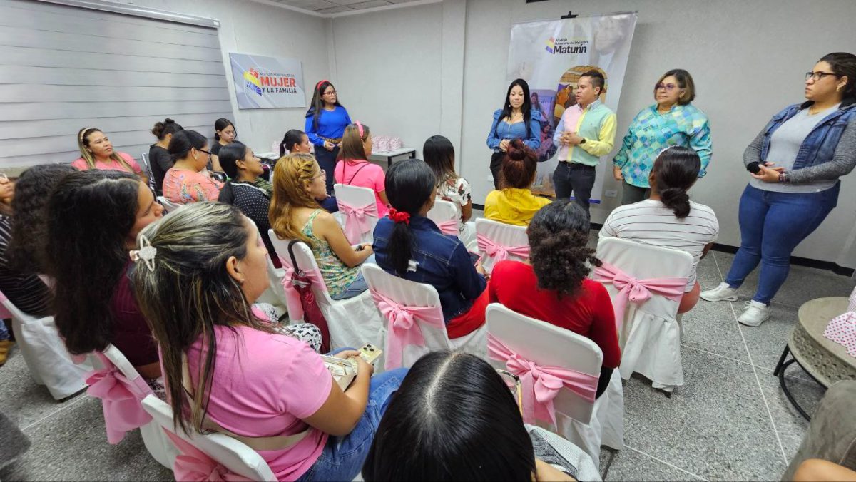 Immufa entrega kit de vitaminas a integrantes del programa Amor gestante 2 immufa entrega kit de vitaminas a integrantes del programa amor gestante laverdaddemonagas.com immufa2