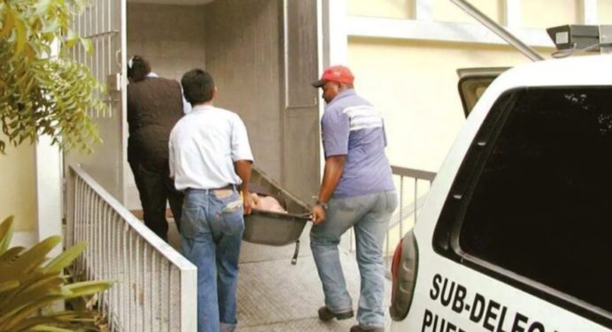 Matan a tiros a hombre y mujer dejando mensaje junto a sus cuerpos