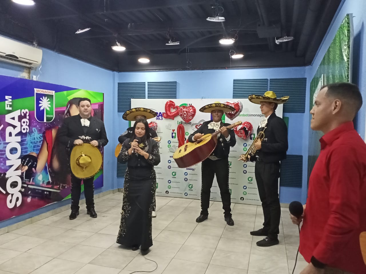 MARIACHI