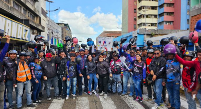 Motorizados de Maturín se unen a campaña de seguridad vial