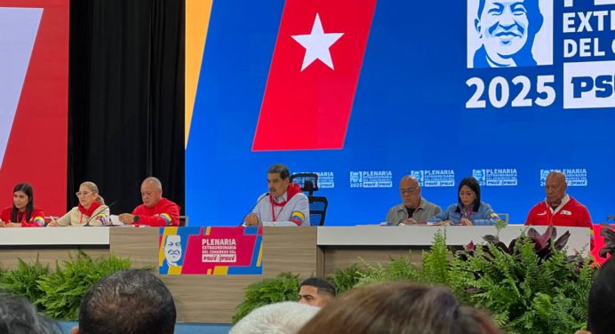 Presidente Maduro anuncia decreto para financiar proyectos ganadores en consulta nacional