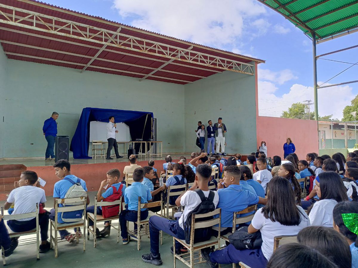 Procuraduría inicia ciclo de charlas contra el bullying en La Toscana 2 procuraduria inicia ciclo de charlas contra el bullying laverdaddemonagas.com charla2