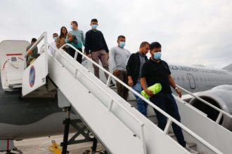 colombianos deportados