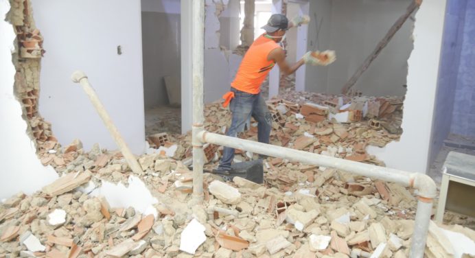 Aceleran trabajos de rehabilitación del ambulatorio Vargas