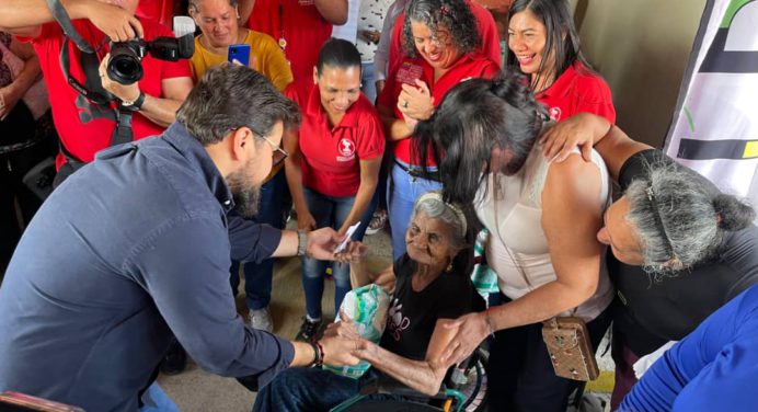 Atienden a más de 8 mil personas con megajornada en La Gran Victoria