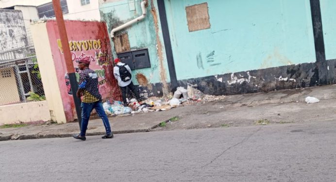 Como baños públicos y basureros tienen centro de Maturín